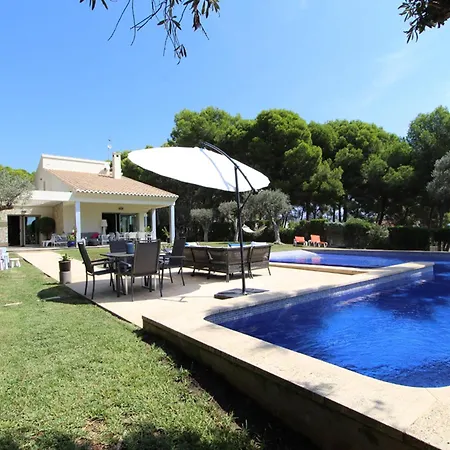Moderna Y Confortable Con Piscina Privada Cerca De La Playa En - Hisp-216-210 *